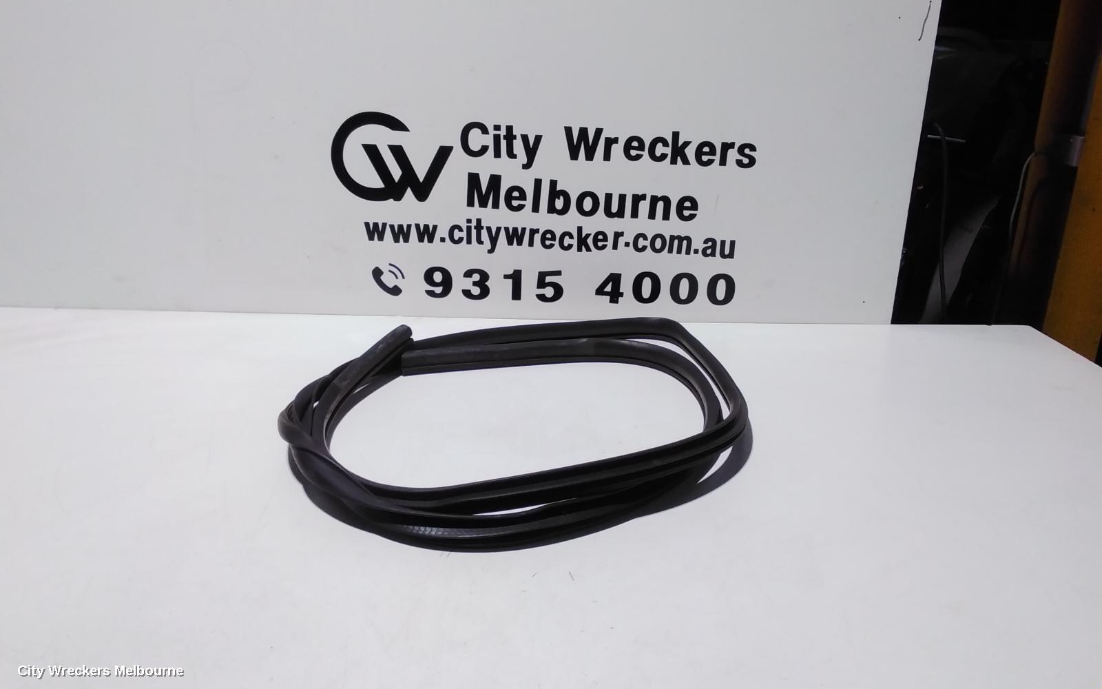 DODGE JOURNEY 2016 Door/Tailgate Seal