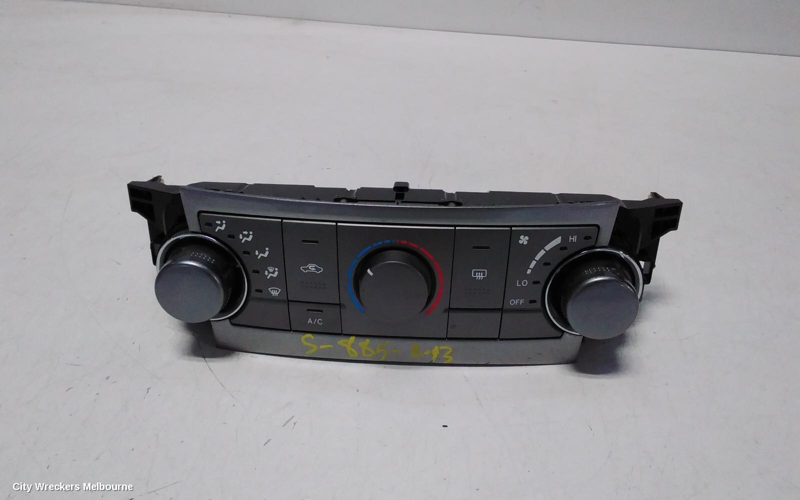 TOYOTA KLUGER 2013 Heater/Ac Controls