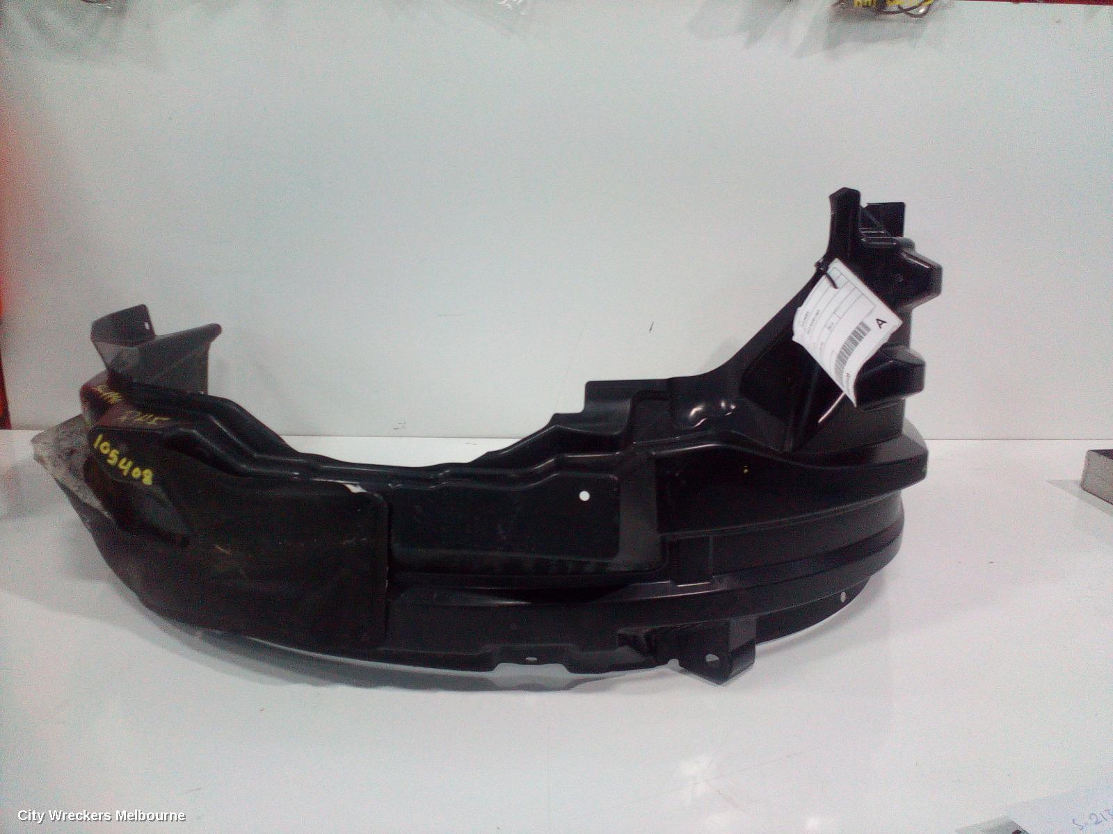 MITSUBISHI OUTLANDER 2013 Right Guard Liner