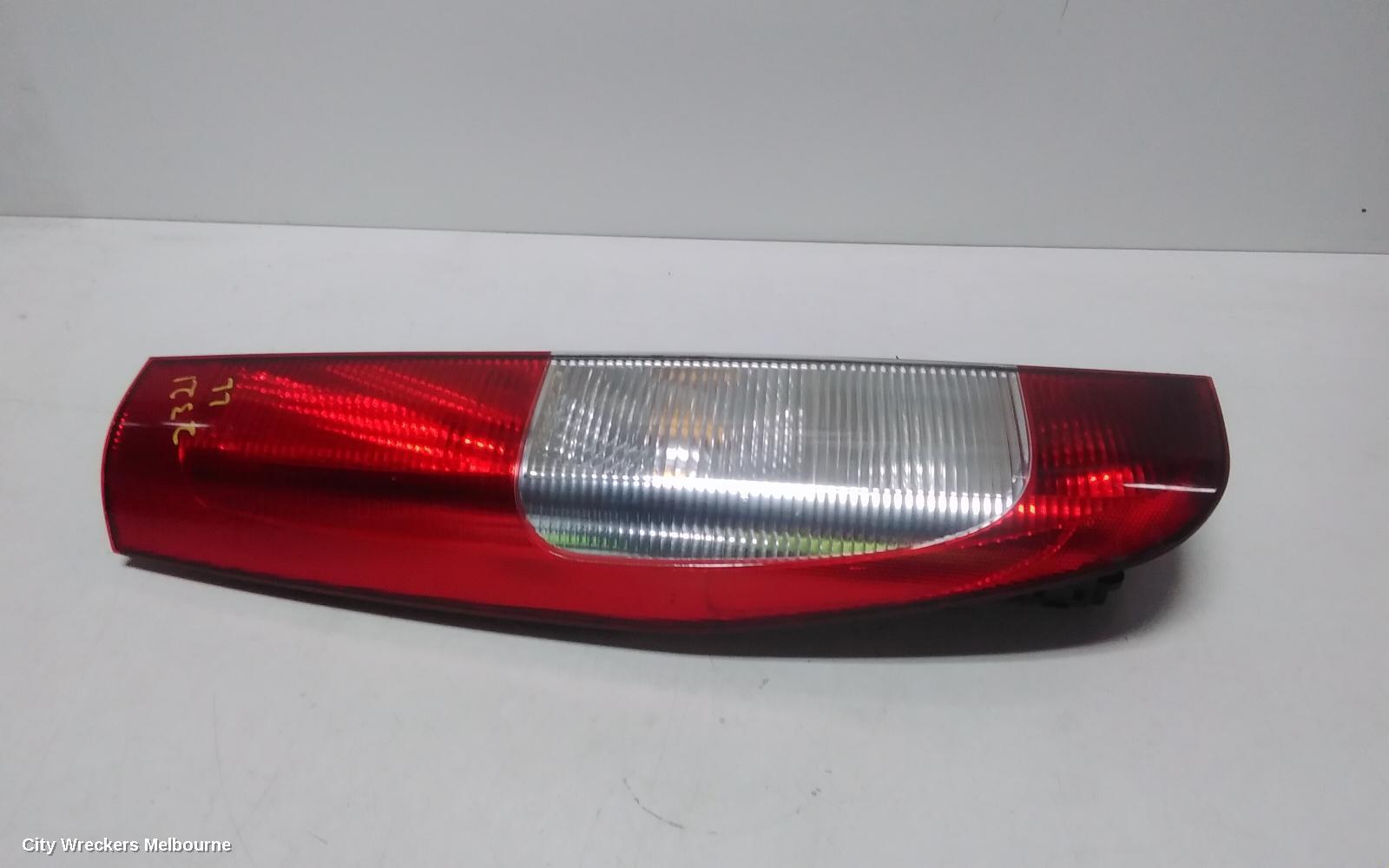 MERCEDES VITO 2004 Left Taillight
