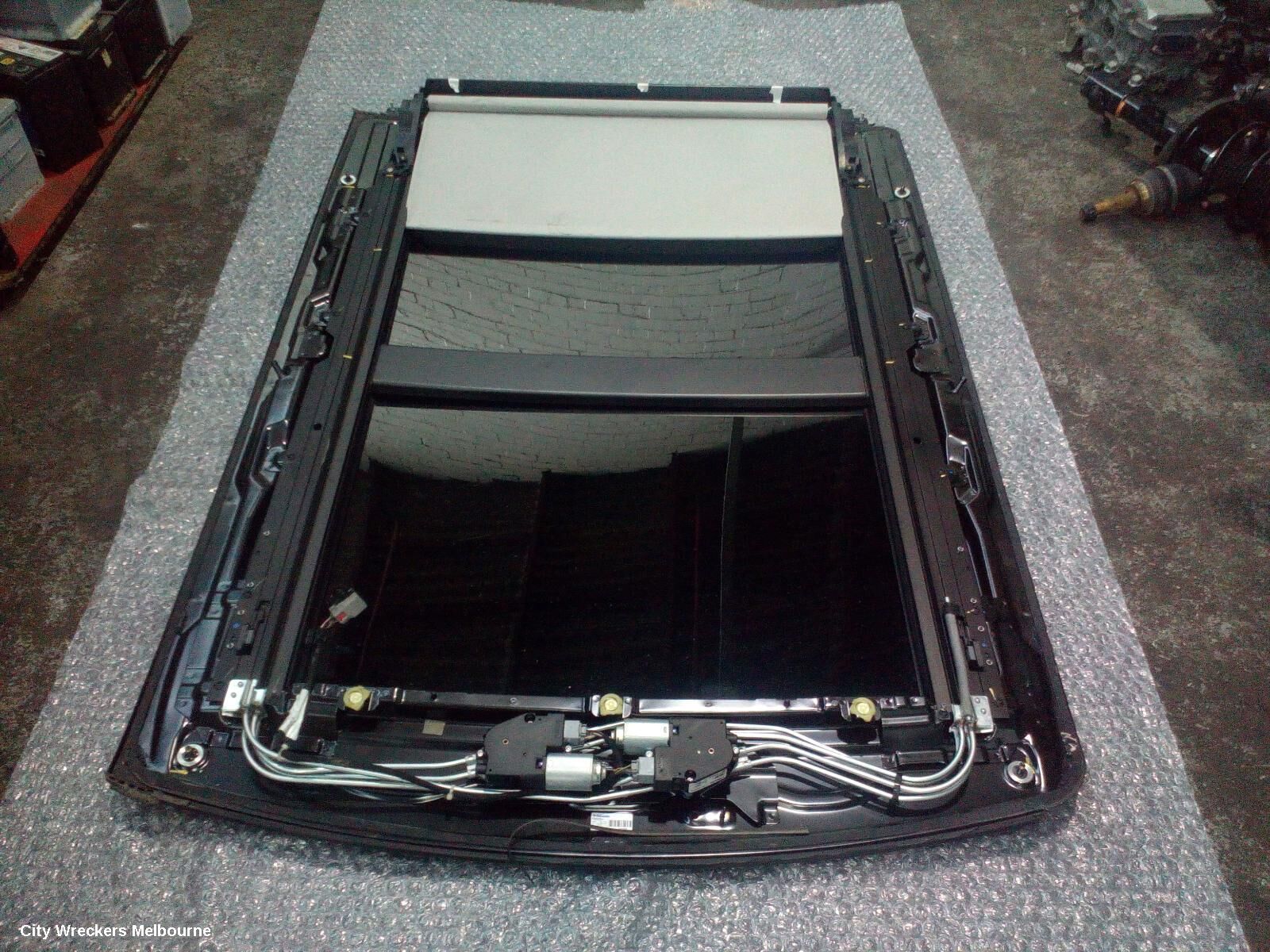 LAND ROVER RANGEROVER SPORT 2015 Roof Glass/Sunroof/T