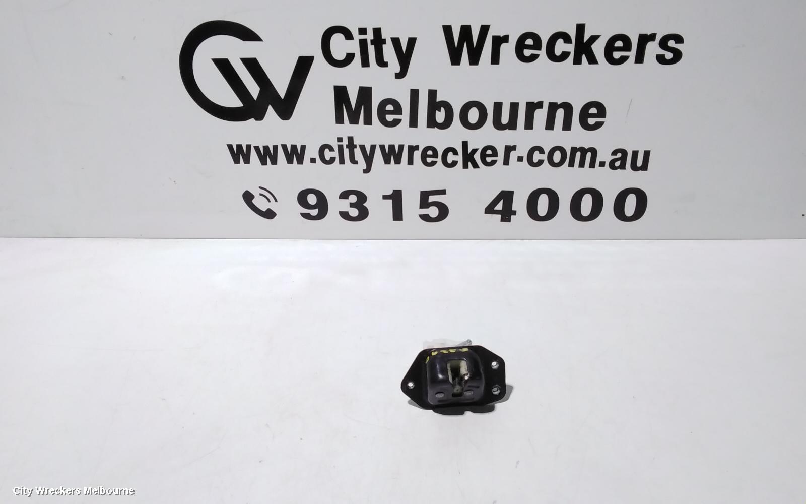 NISSAN PATHFINDER 2013 Door/Boot/Gate Lock
