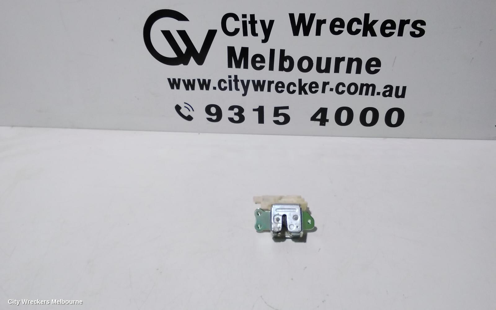 MITSUBISHI PAJERO 2017 Door/Boot/Gate Lock
