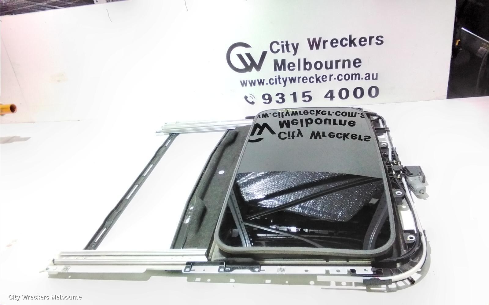 TOYOTA RAV4 2017 Roof Glass/Sunroof/T
