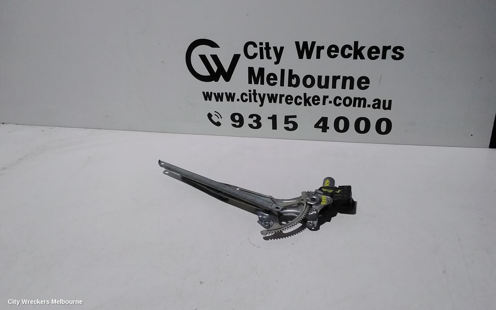 TOYOTA RAV4 2017 Right Front Window Reg/Motor