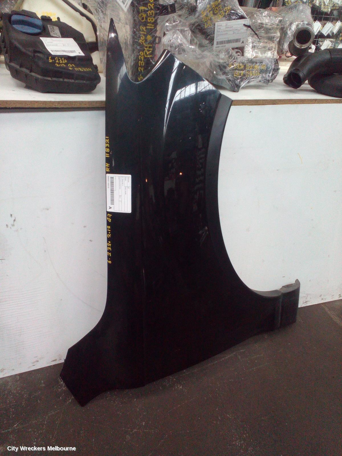 AUDI Q7 2012 Right Guard