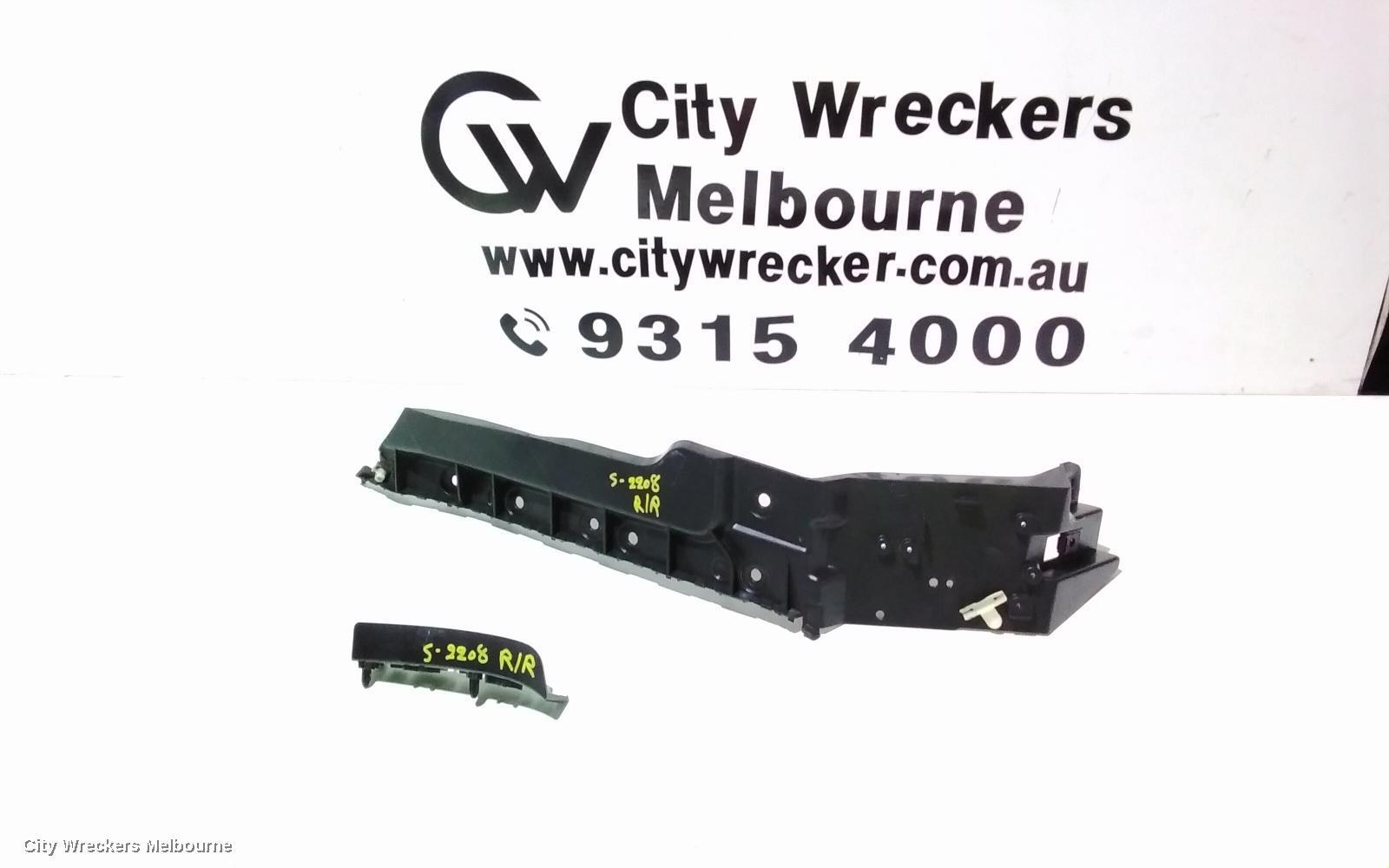 LAND ROVER RANGEROVER SPORT 2015 Misc Bracket