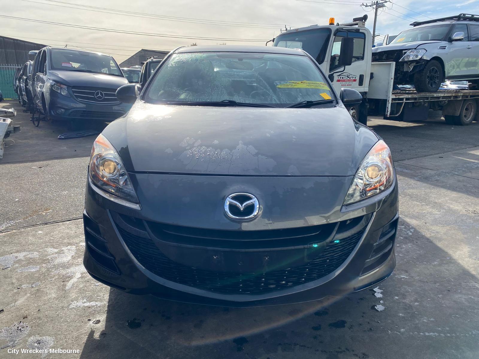 MAZDA 3 2009 Left Front Door Window