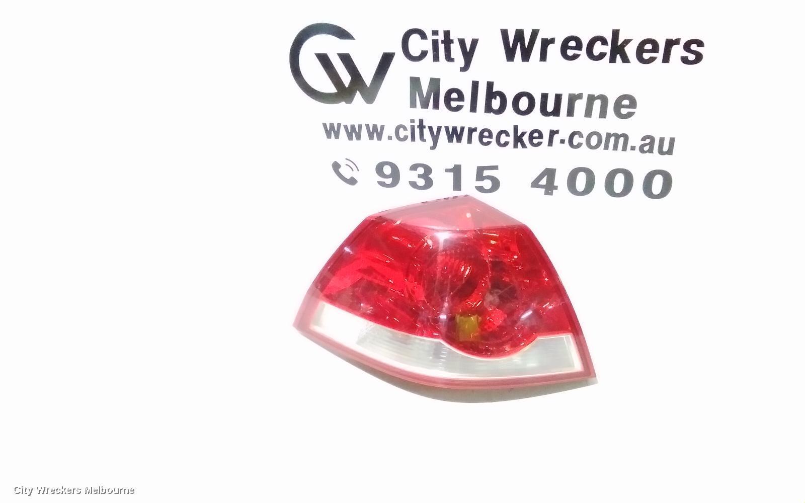 HOLDEN COMMODORE 2007 Left Taillight