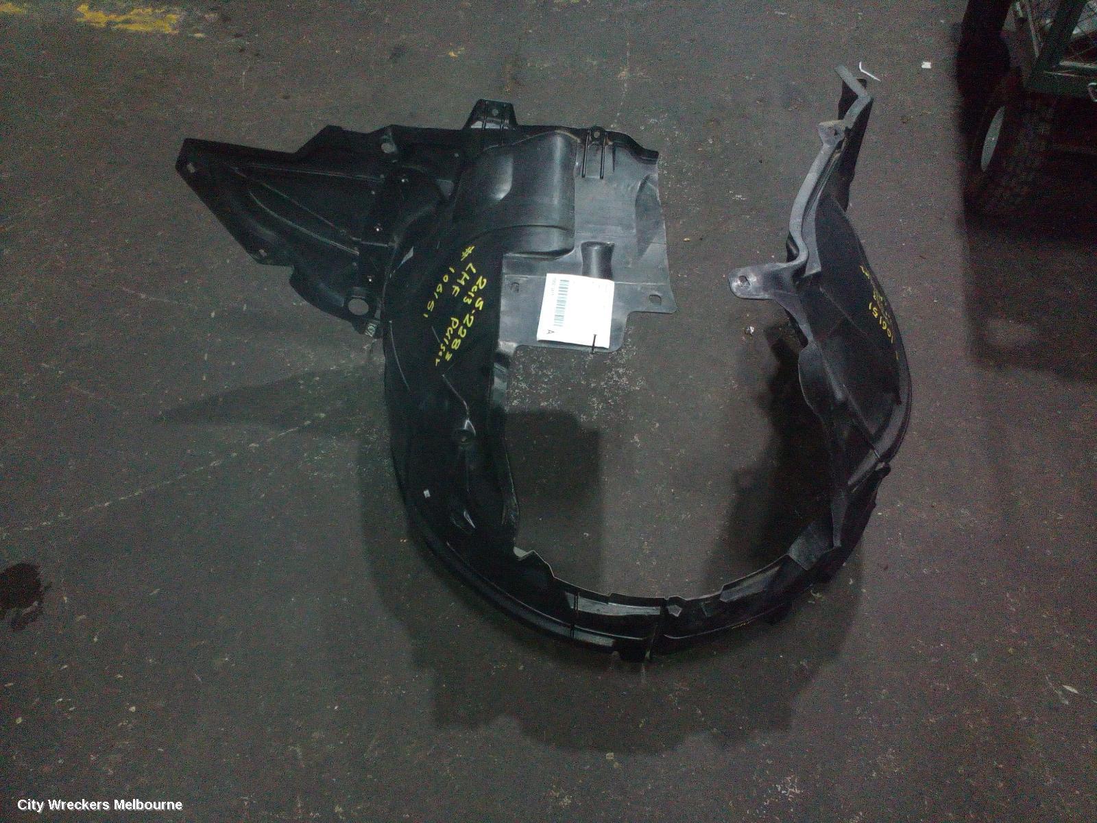 NISSAN PULSAR 2013 Left Guard Liner