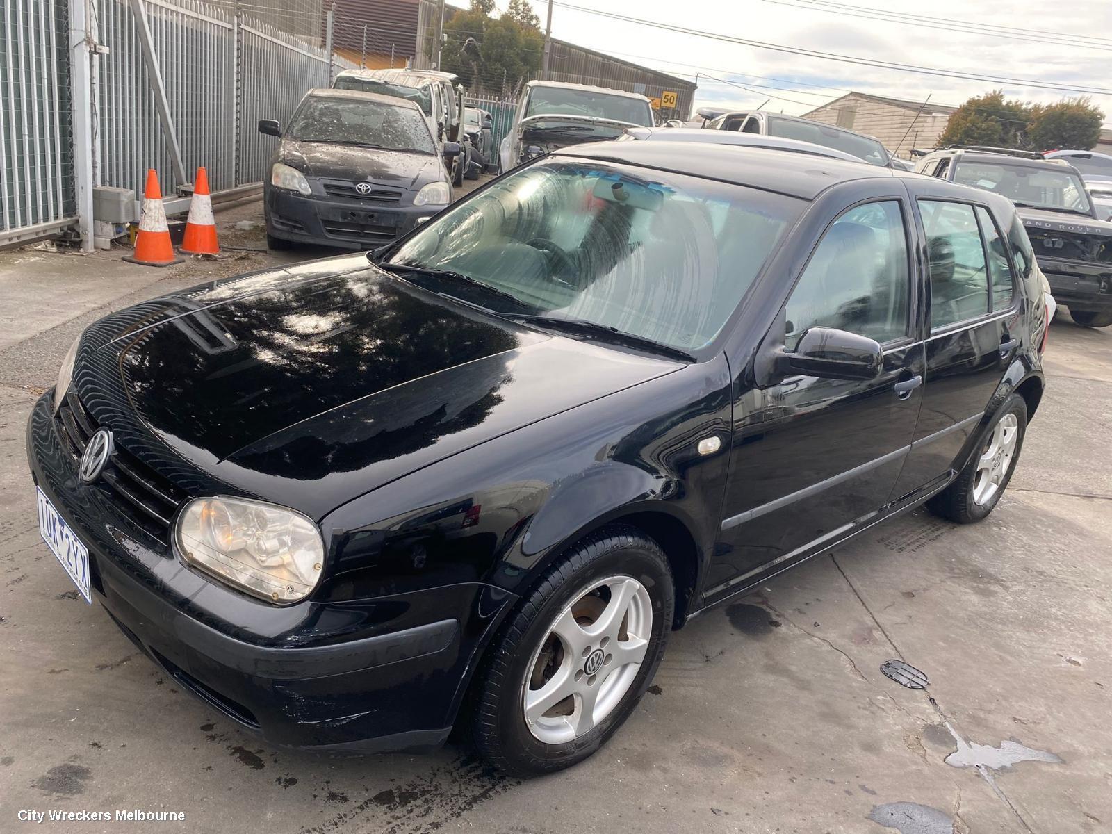 VOLKSWAGEN GOLF 2000 Fan