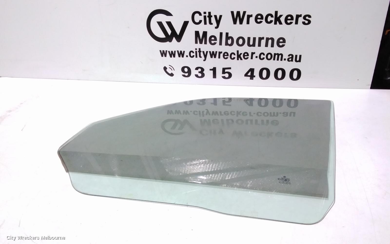 VOLKSWAGEN TRANSPORTER 2007 Left Front Door Window