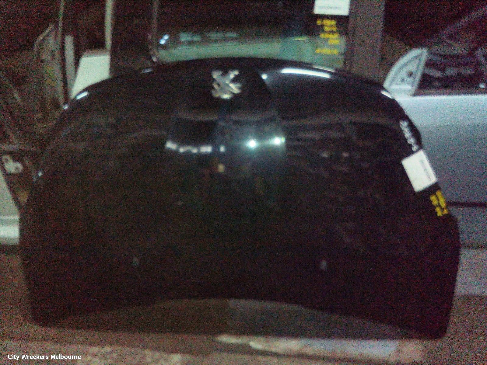 PEUGEOT 208 2015 Bonnet