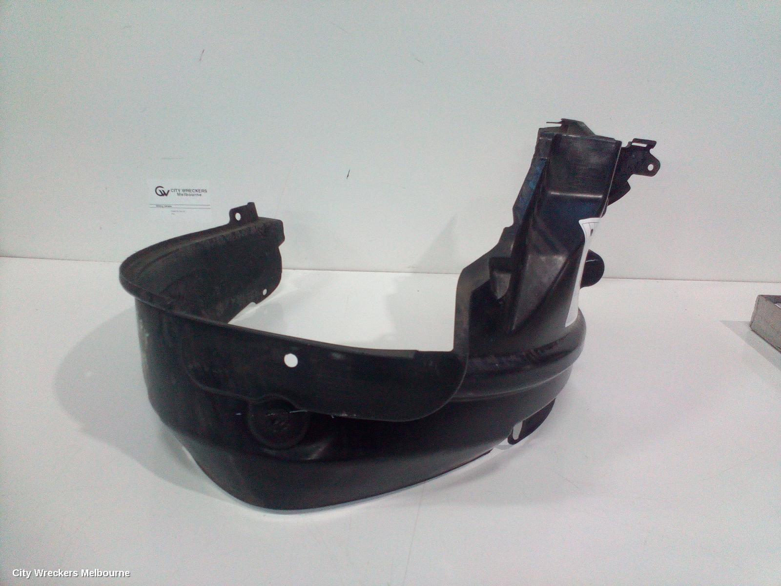 SUZUKI ALTO 2011 Right Guard Liner