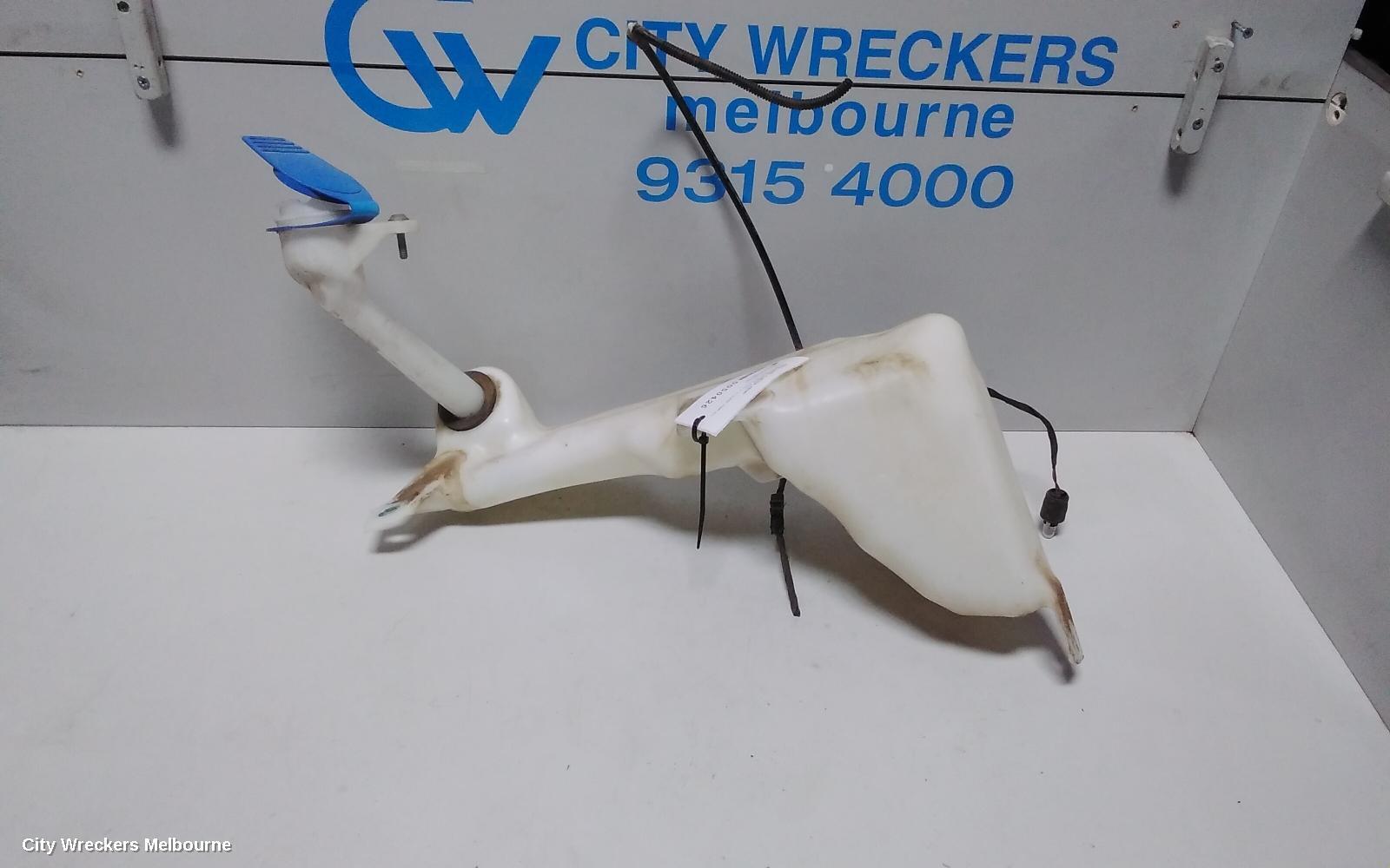VOLKSWAGEN AMAROK 2013 Washer Bottle
