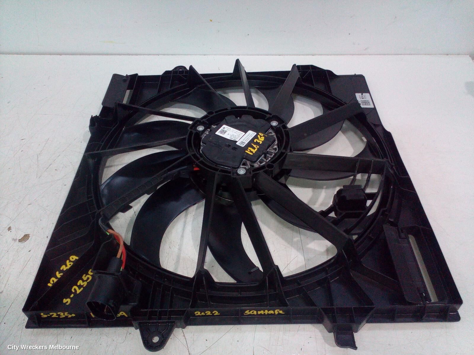 HYUNDAI SANTA FE 2022 Fan