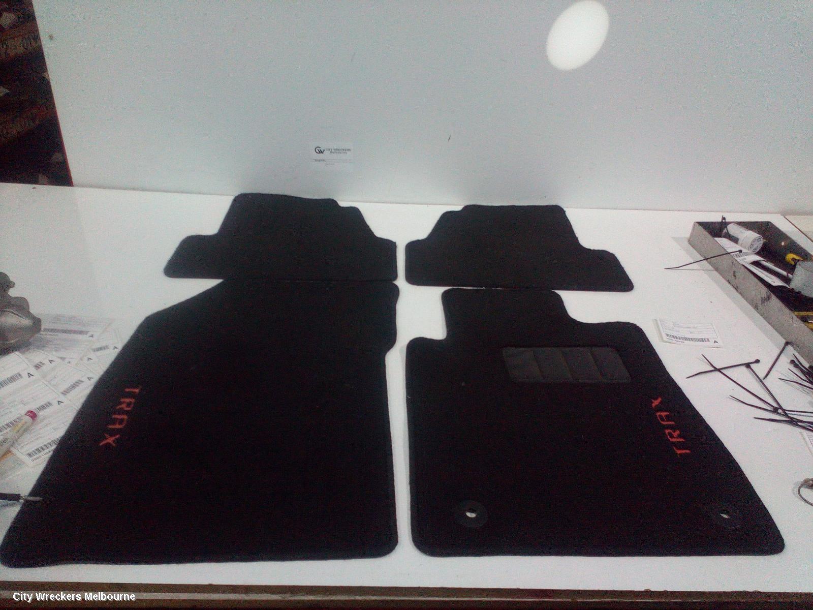 HOLDEN TRAX 2017 Floor Mats