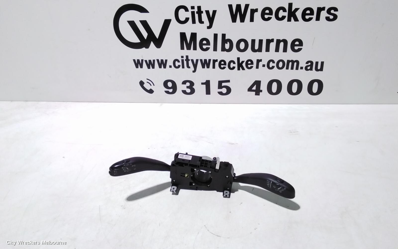 VOLKSWAGEN TRANSPORTER 2016 Combination Switch