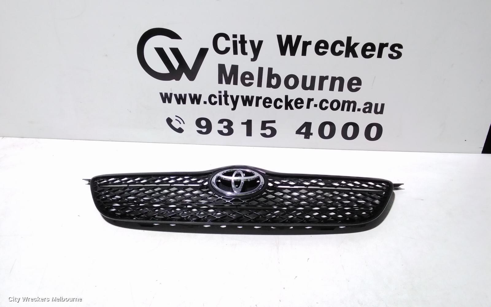 TOYOTA COROLLA 2002 Grille