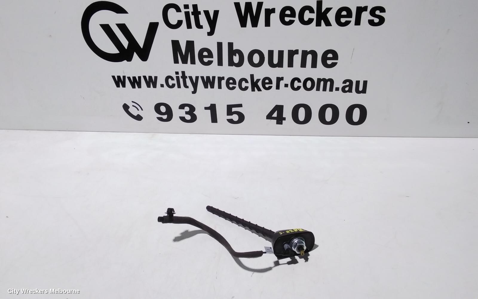 HYUNDAI IX35 2011 Antenna