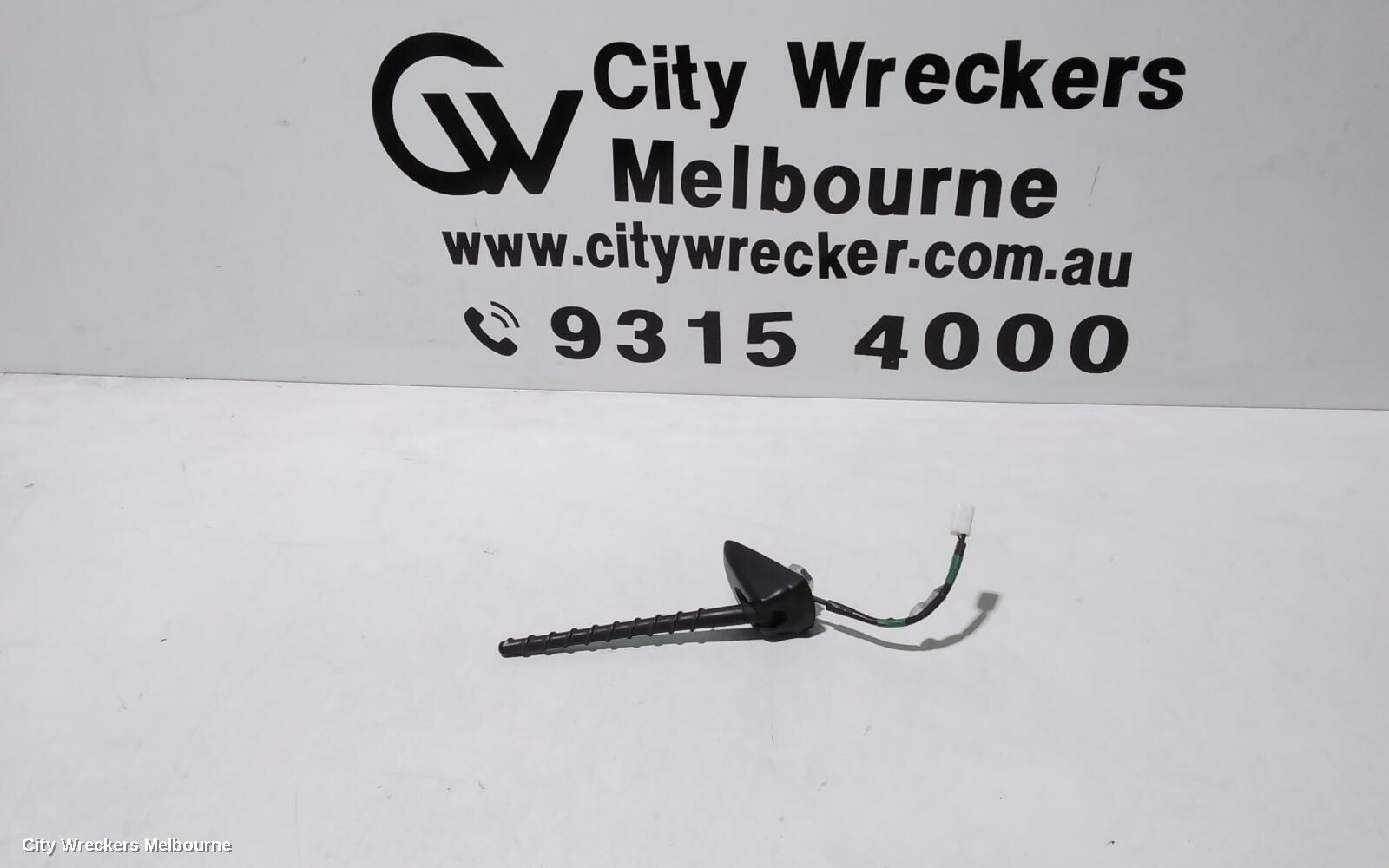 TOYOTA HIACE 2020 Antenna