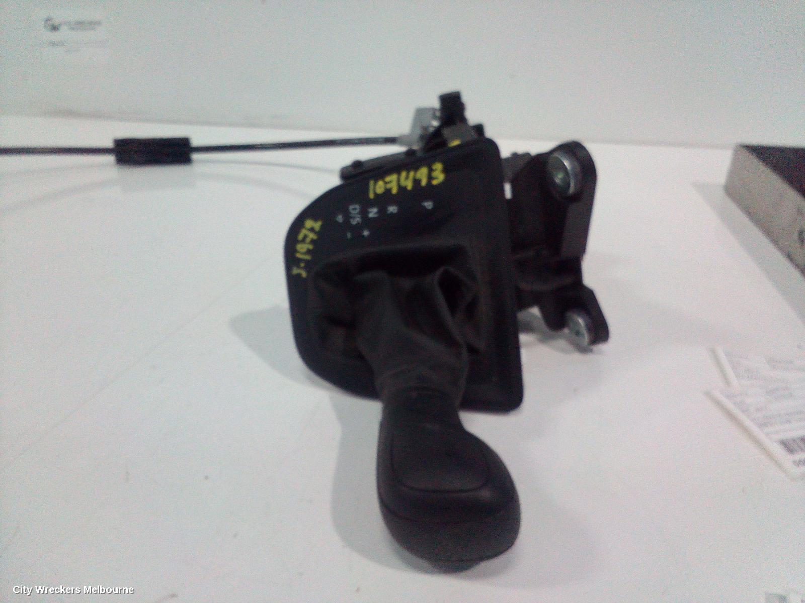 VOLKSWAGEN CRAFTER 2020 Gear Stick/Shifter