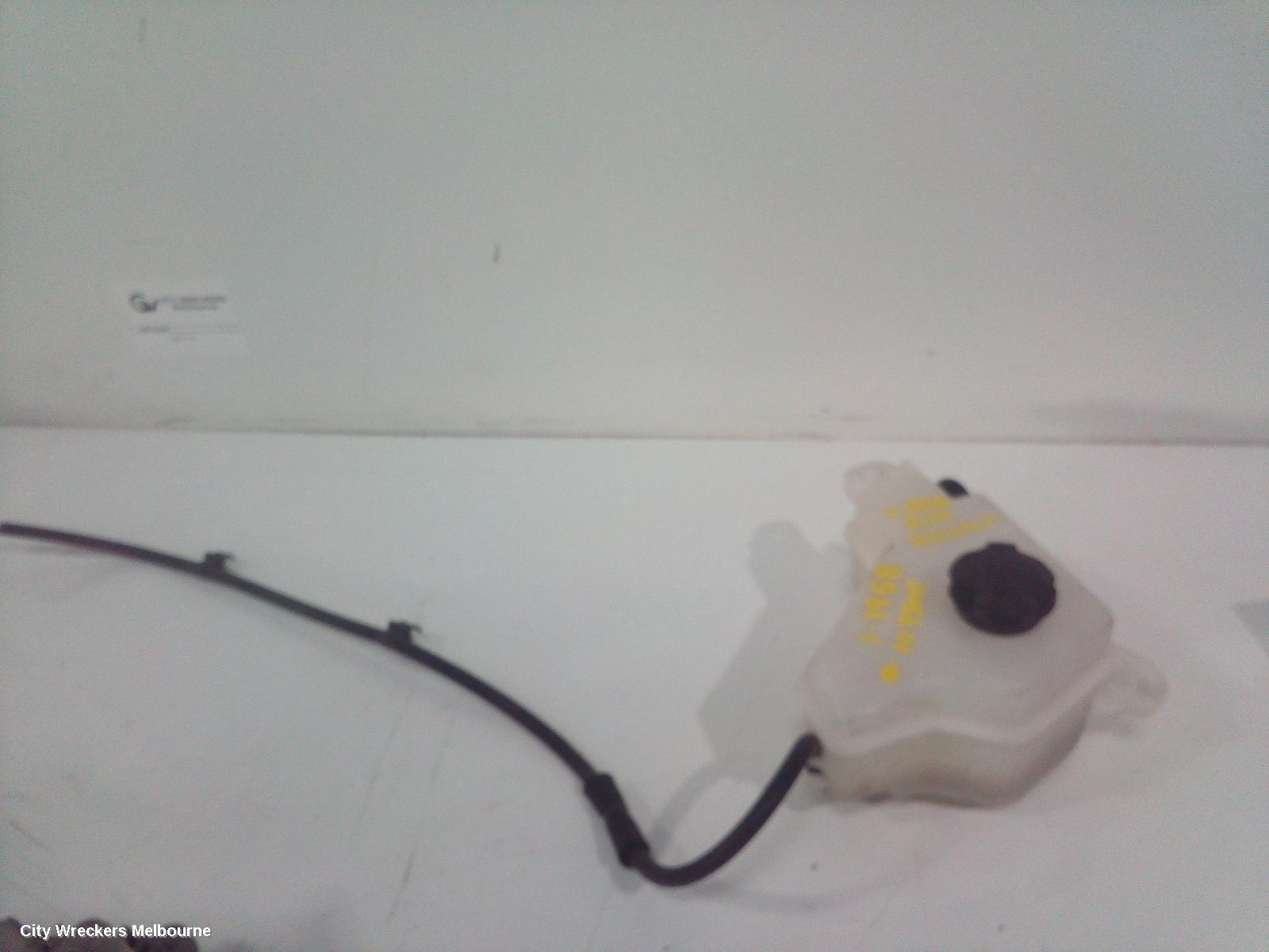 HYUNDAI VELOSTER 2014 Overflow Bottle