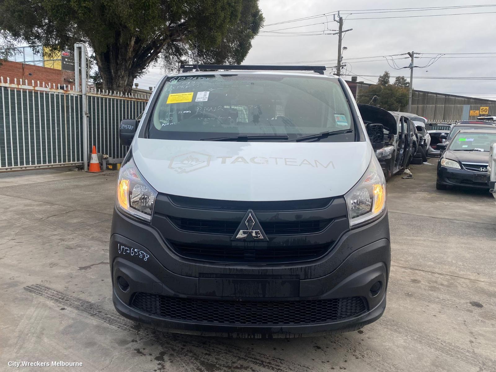 MITSUBISHI EXPRESS 2021 Door Trim