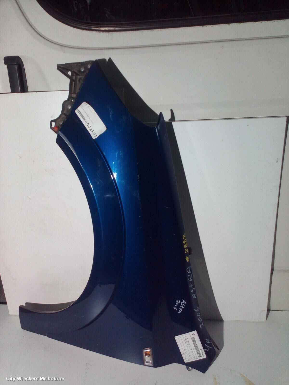 HOLDEN ASTRA 2006 Left Guard