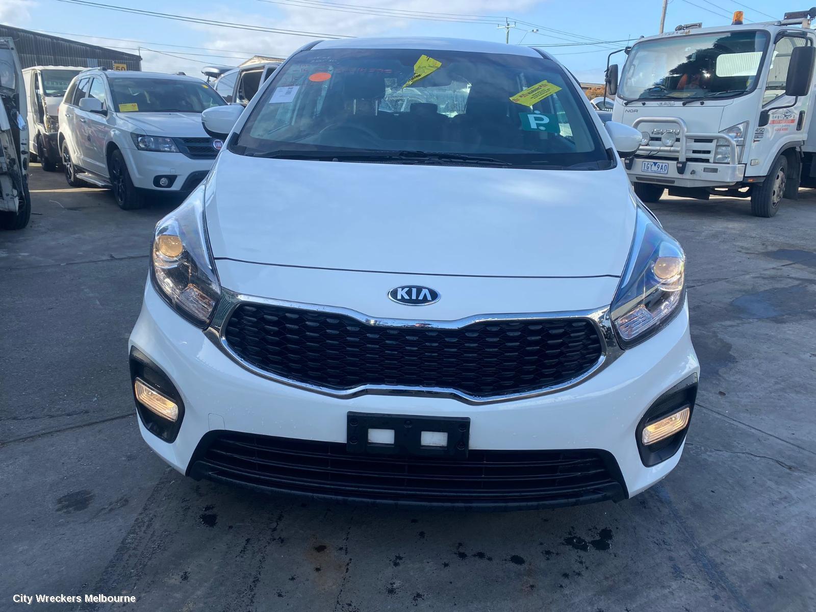 KIA RONDO 2018 Bonnet