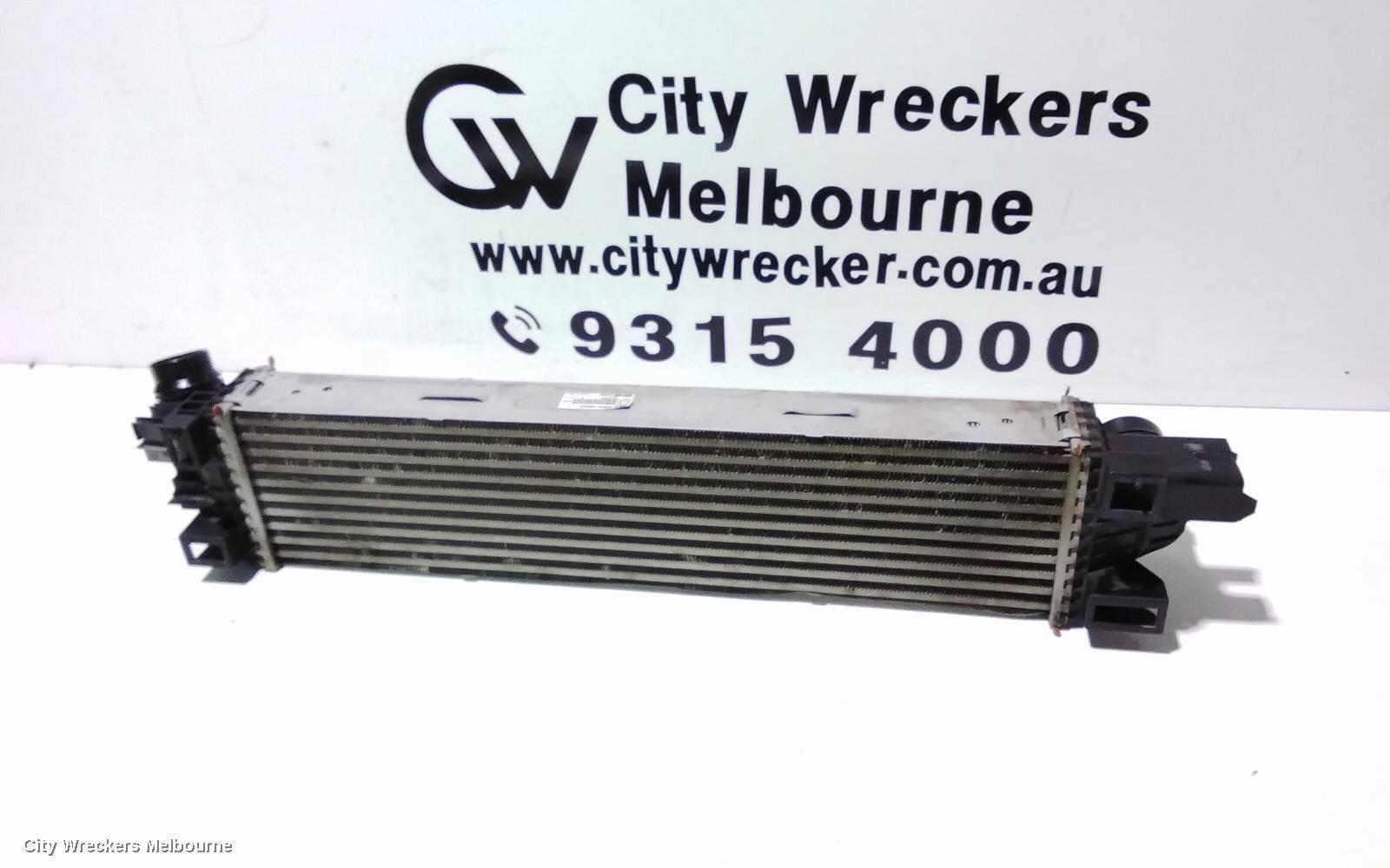 MITSUBISHI EXPRESS 2021 Intercooler