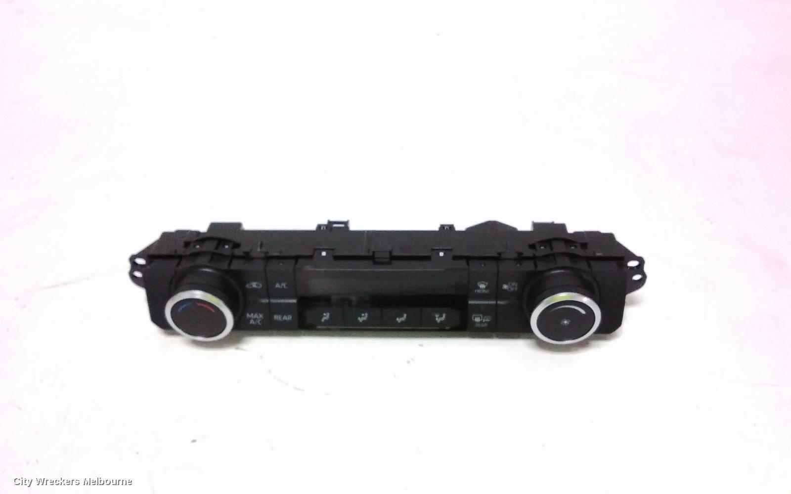 TOYOTA KLUGER 2021 Heater/Ac Controls