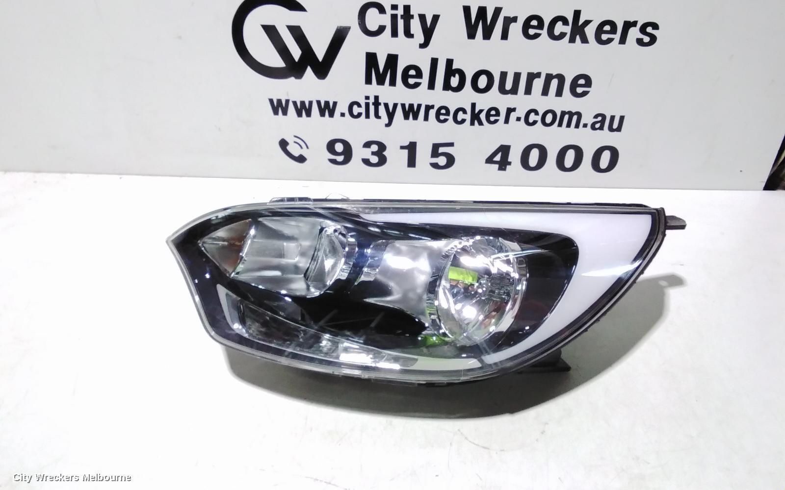 KIA RIO 2012 Left Headlamp