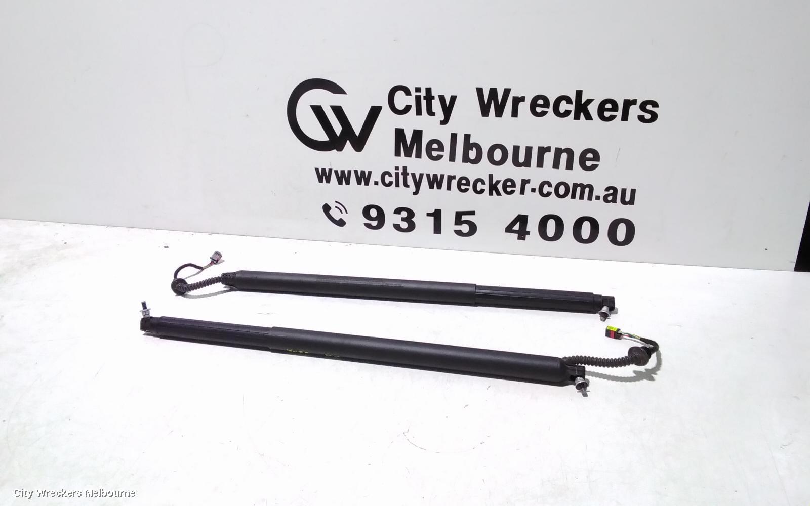 KIA STINGER 2020 Hatch Strut
