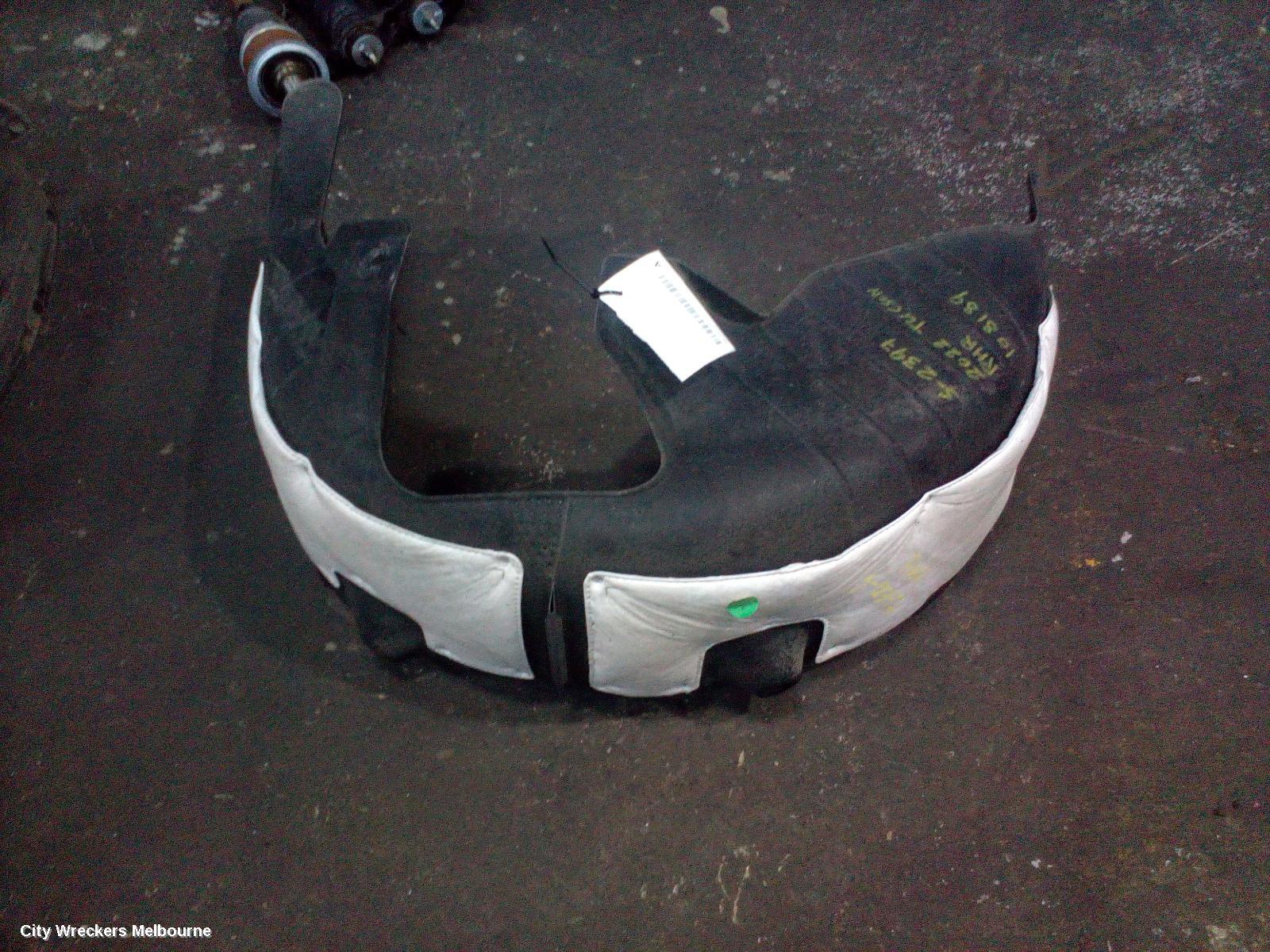HYUNDAI TUCSON 2022 Right Guard Liner