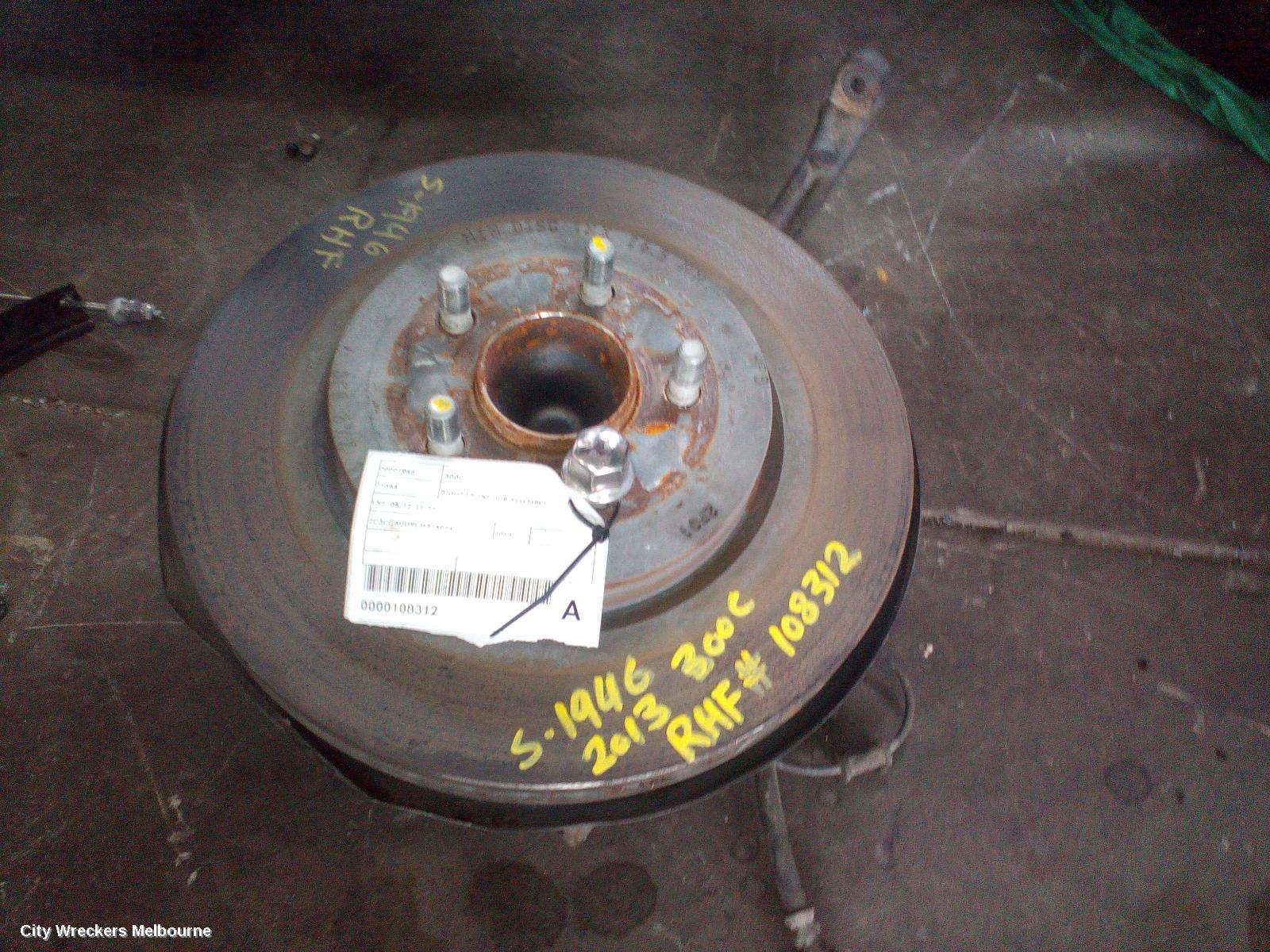 CHRYSLER 300C 2013 Right Front Hub Assembly