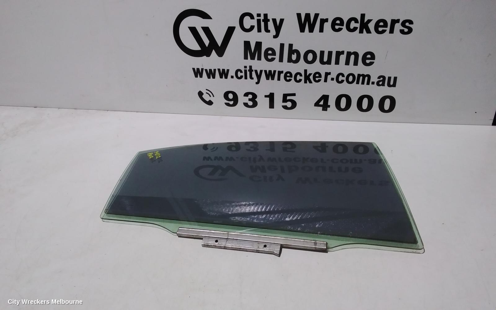 LEXUS ES300 (92-05) 2005 Right Rear Door Window