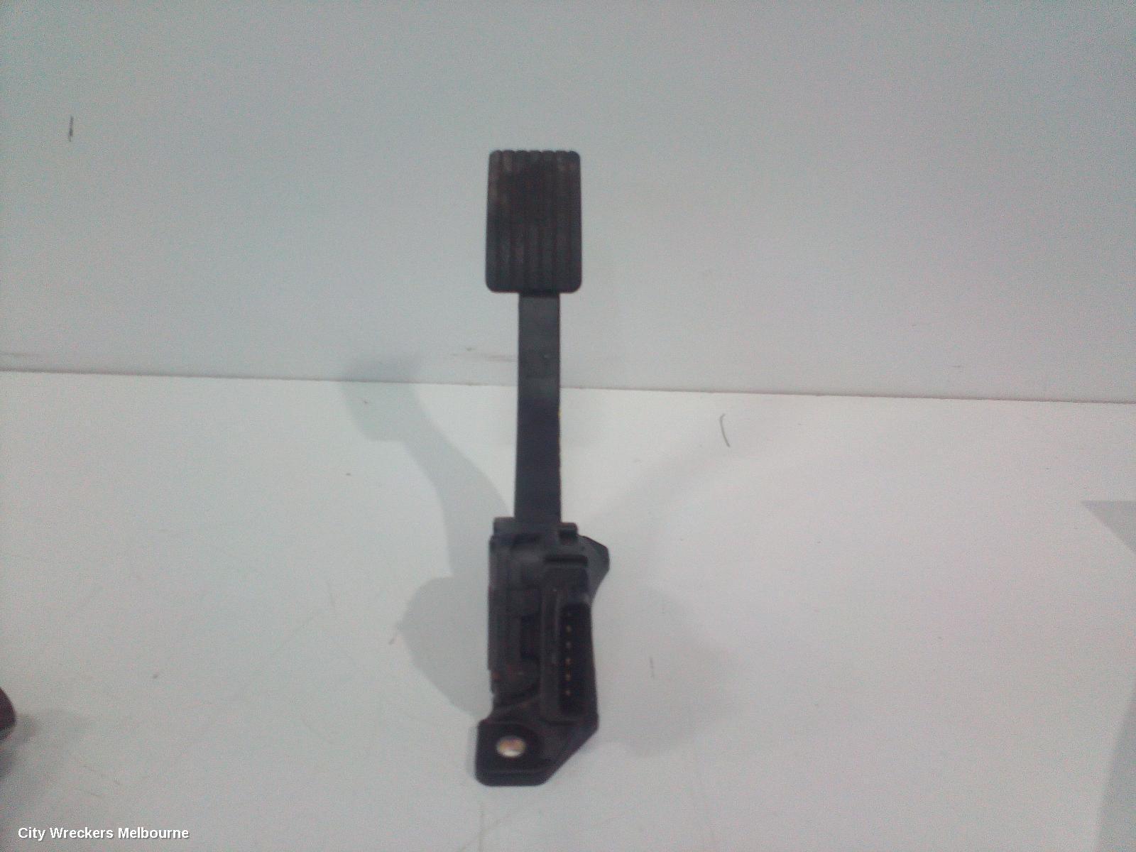 MITSUBISHI PAJERO 2017 Pedal Assembly