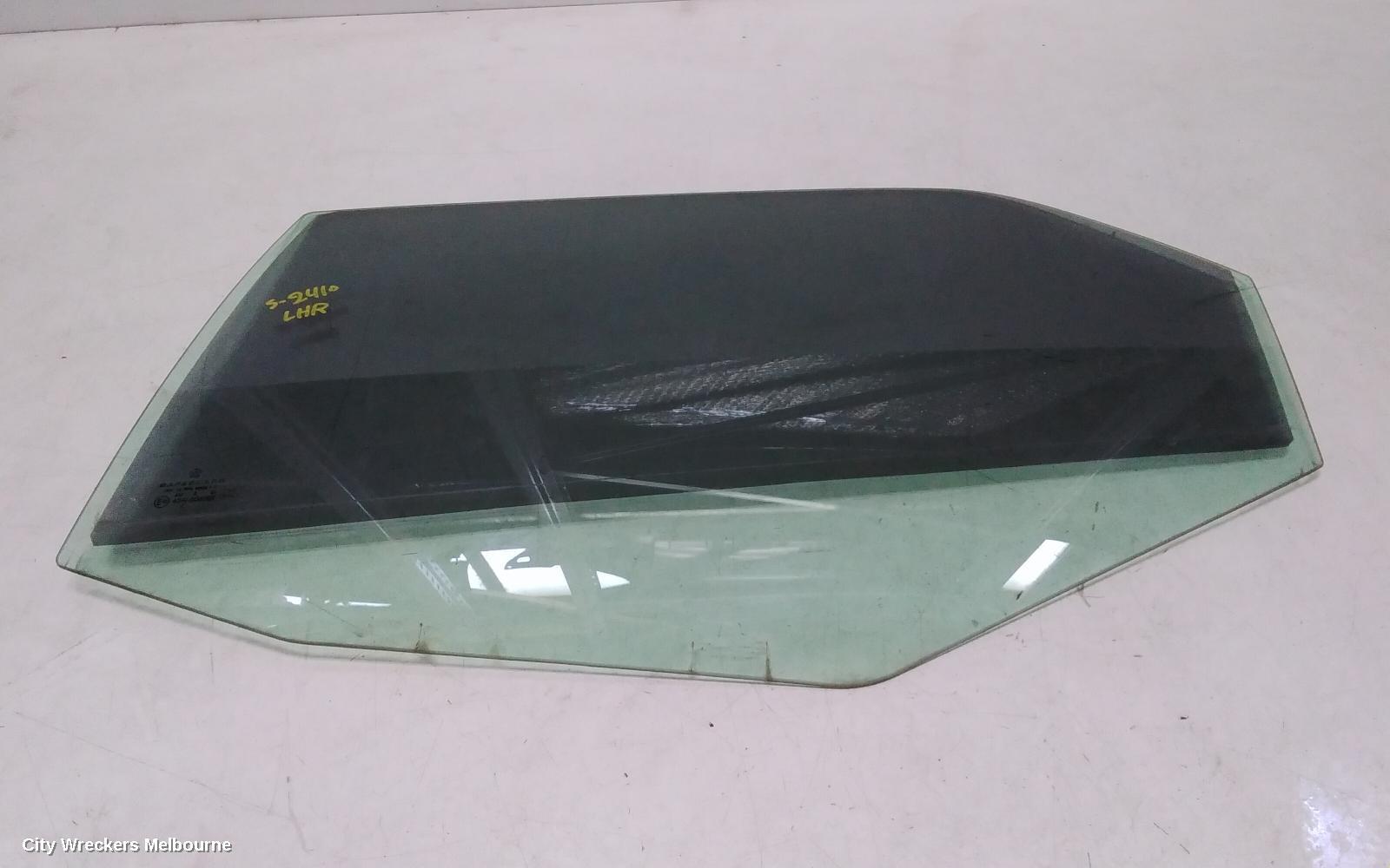 CHRYSLER 300C 2006 Left Rear Door Window