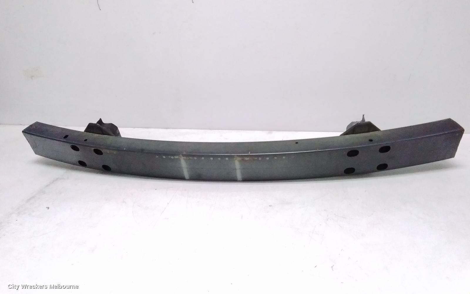 CHRYSLER 300C 2006 F/Bar Reinforc/Brack