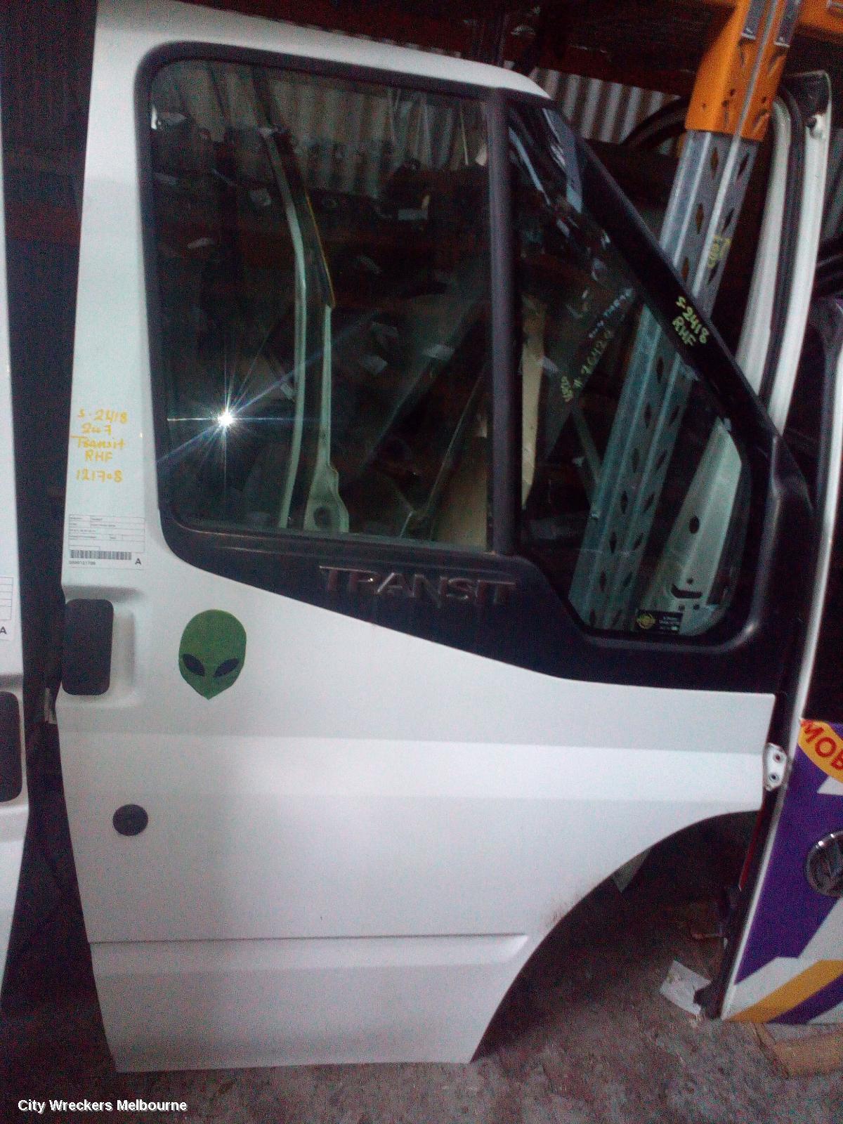 FORD TRANSIT 2007 Right Front Door