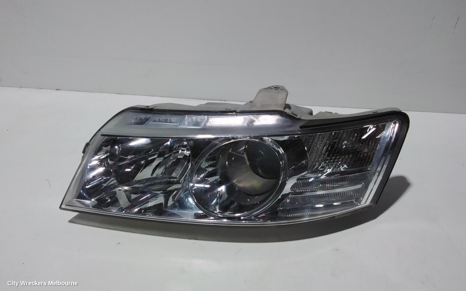 HOLDEN COMMODORE 2004 Left Headlamp