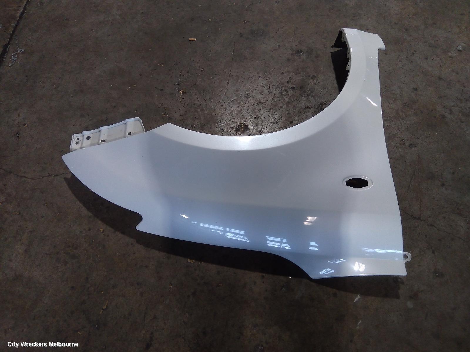 SUZUKI SWIFT 2005 Right Guard