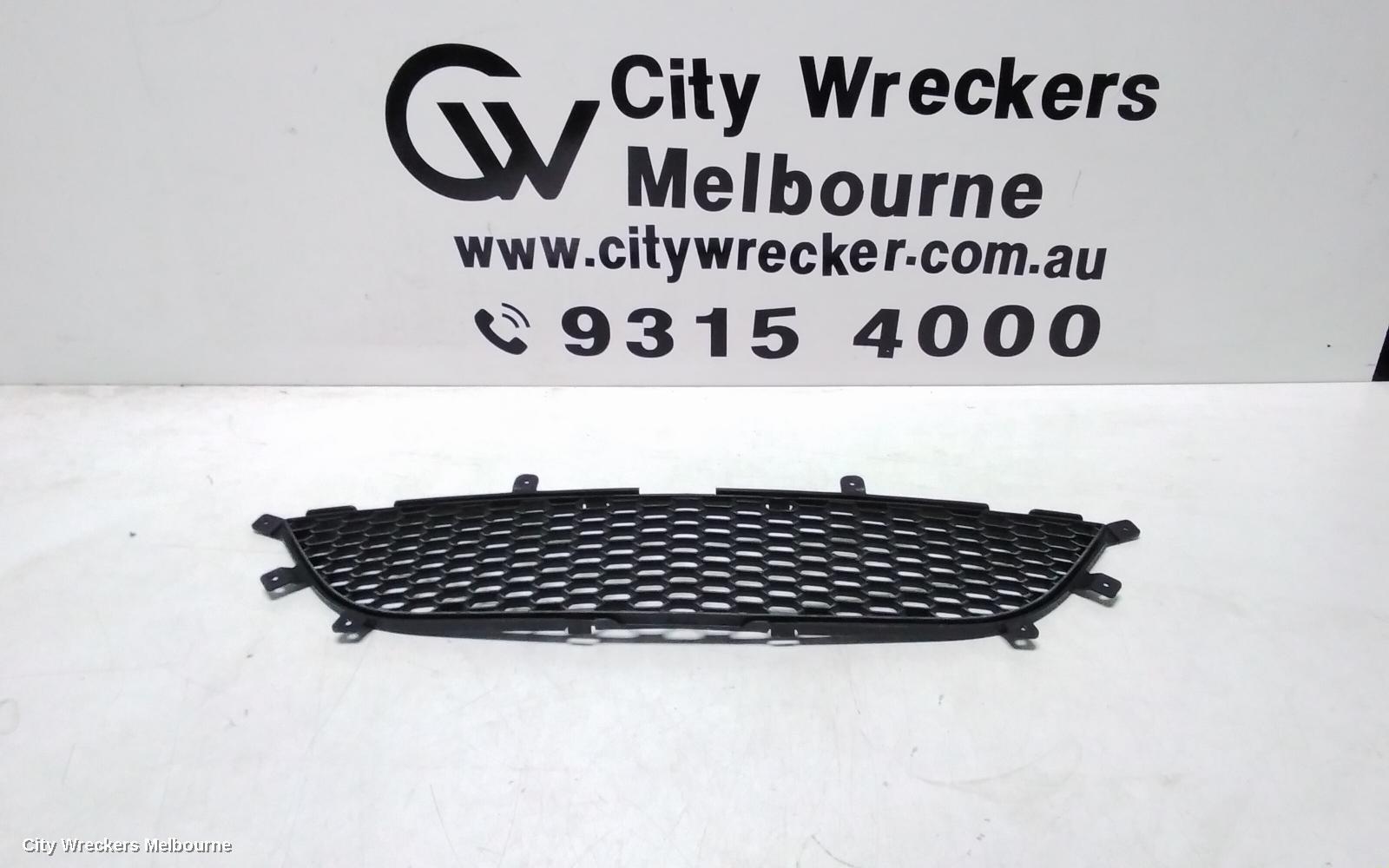 HOLDEN BARINA 2008 Grille