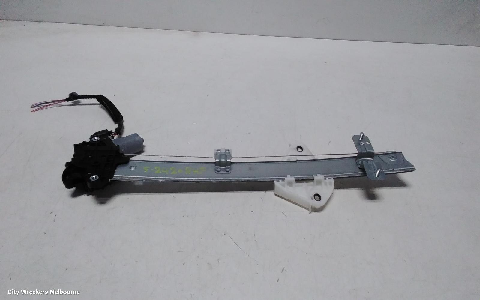HONDA HRV 2022 Right Front Window Reg/Motor