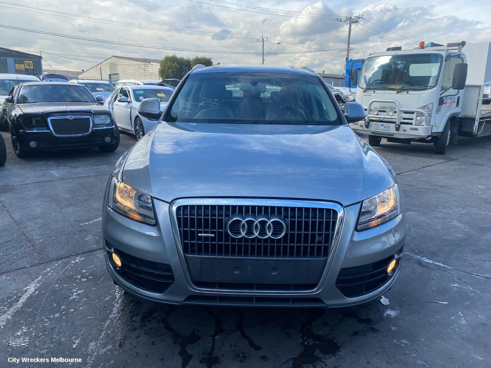 AUDI Q5 2010 Alternator