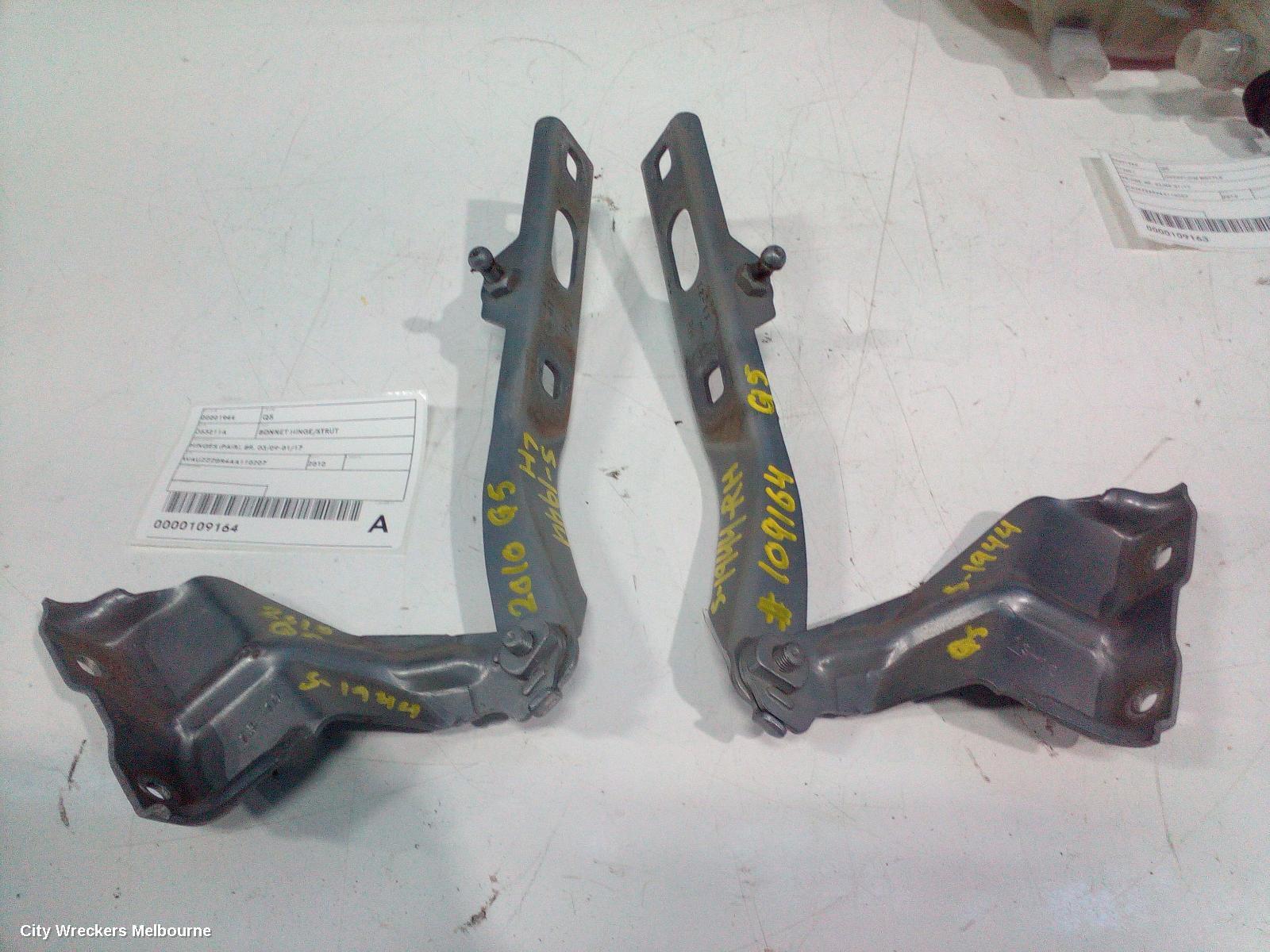 AUDI Q5 2010 Bonnet Hinge/Strut
