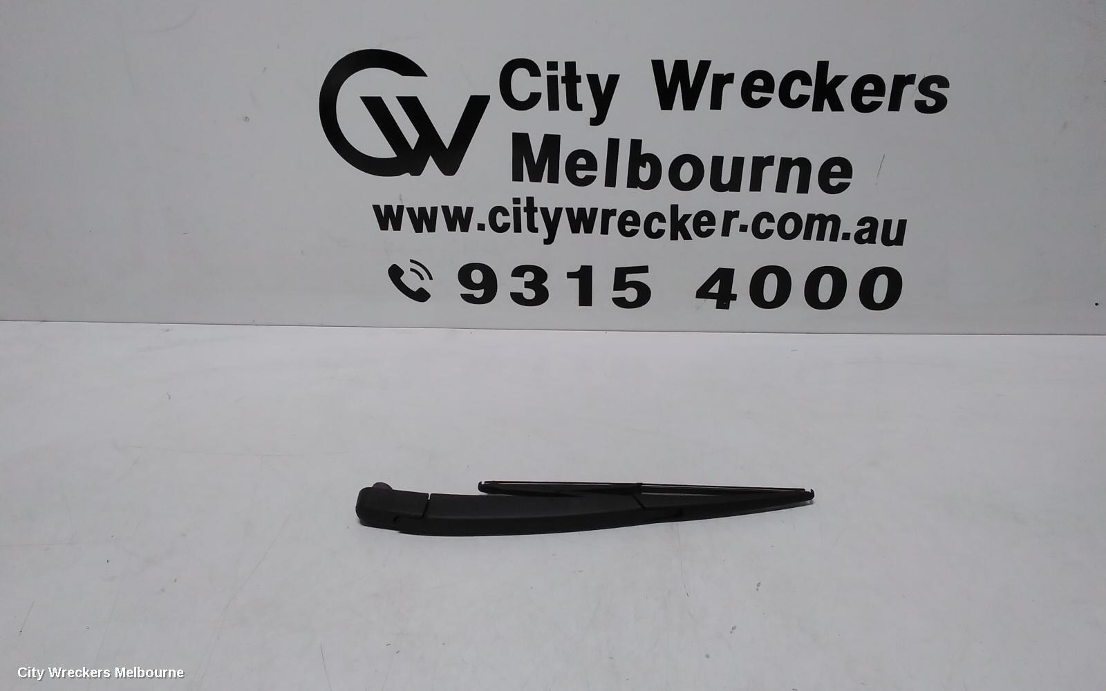 NISSAN PATHFINDER 2013 Wiper Arm