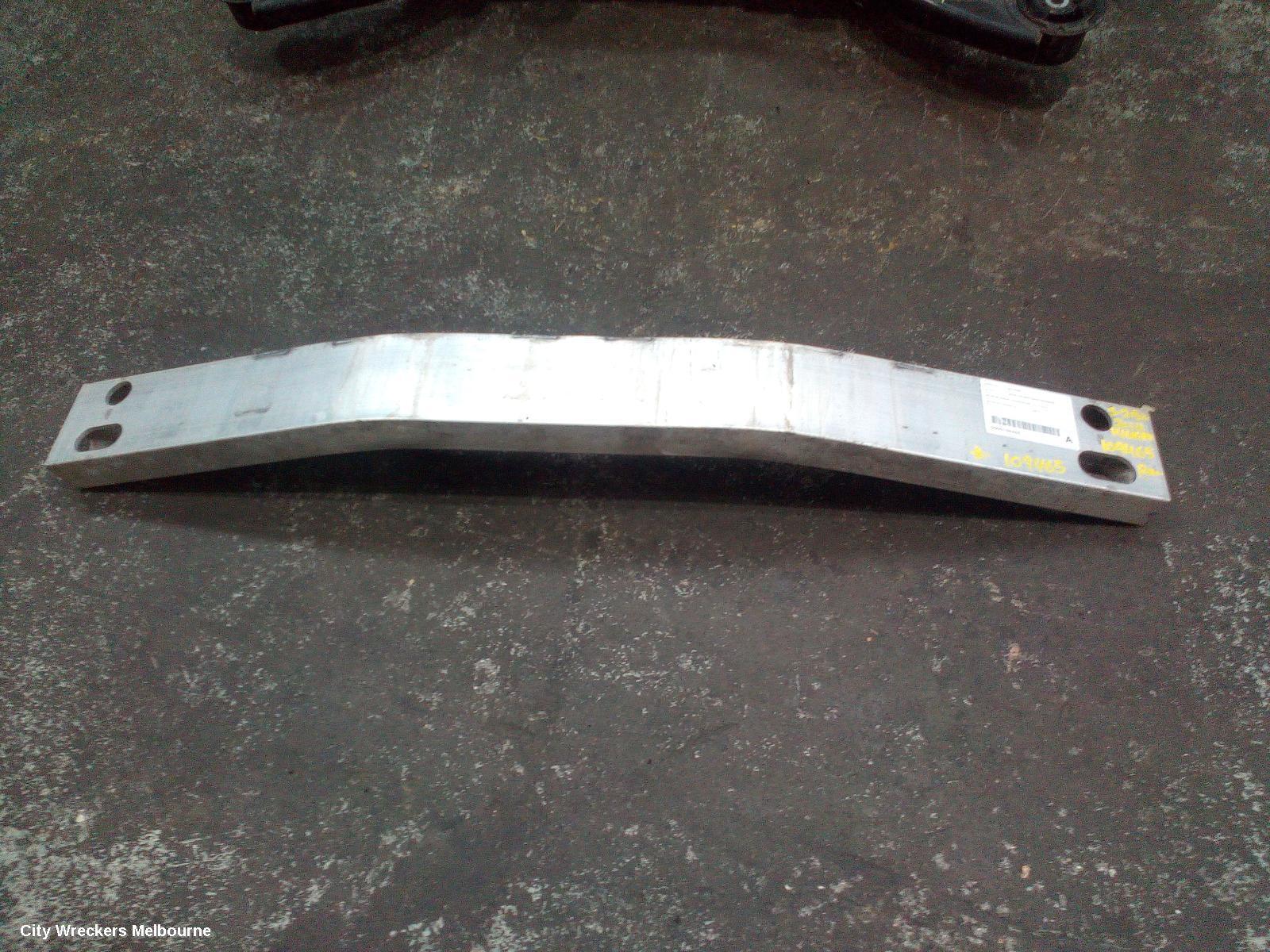 TOYOTA KLUGER 2014 R/Bar Bracket/Reinfo