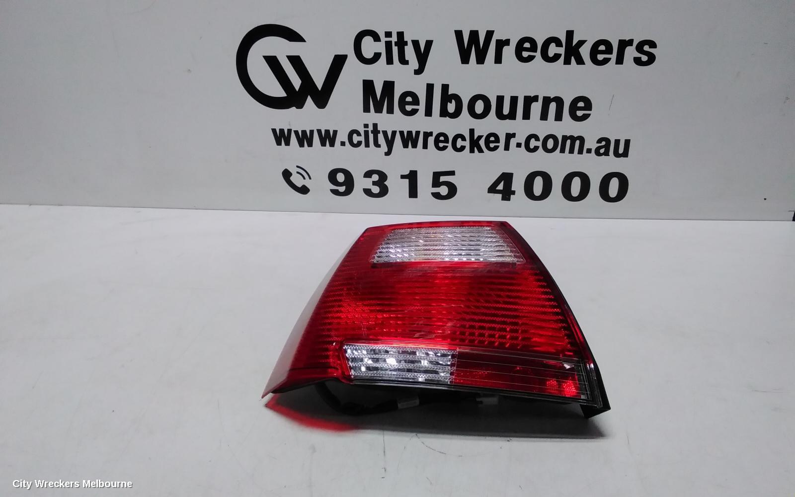 MITSUBISHI 380 2005 Left Taillight